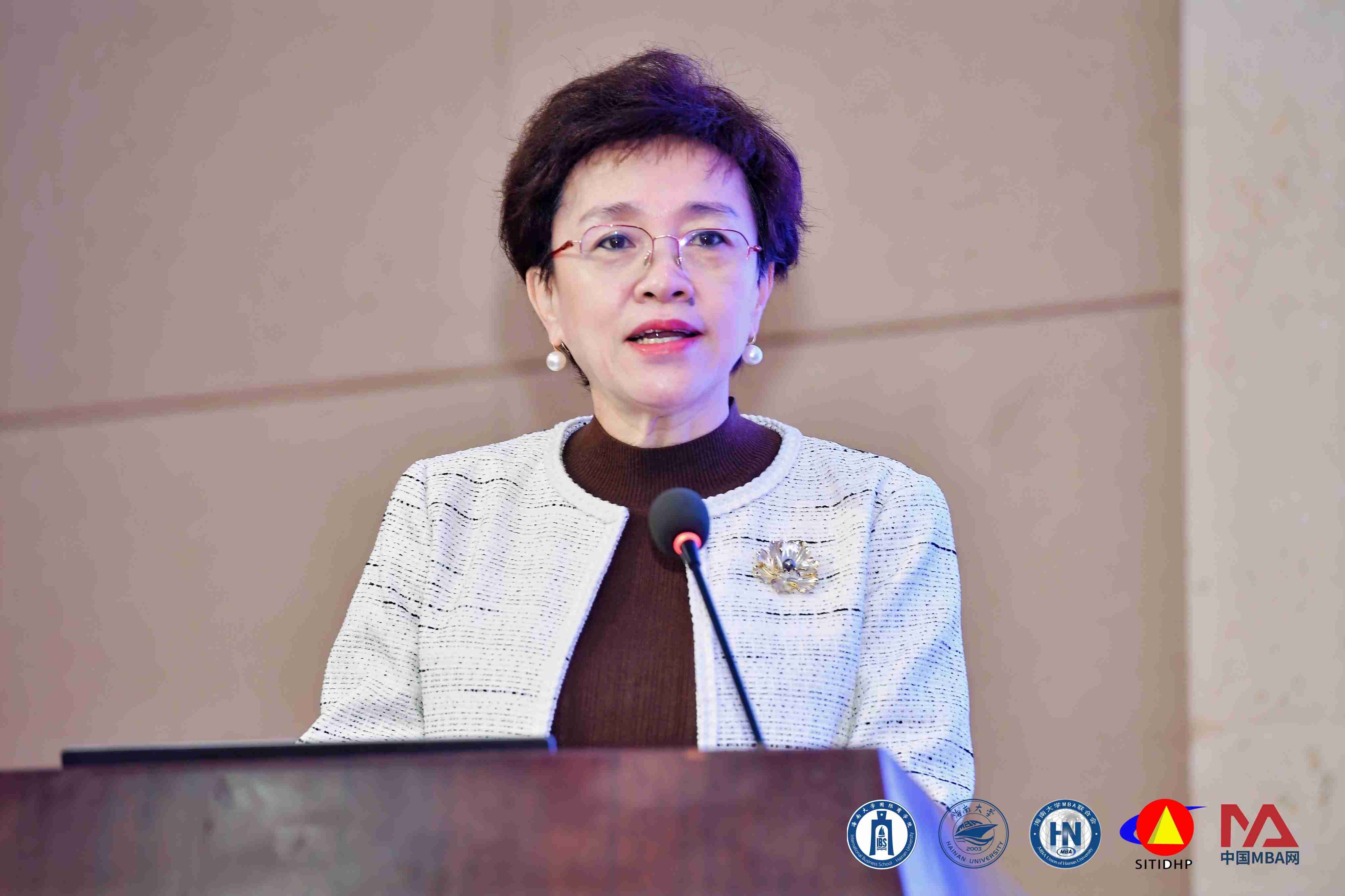 1737341153854551.jpg 开幕致辞-王萍.jpg